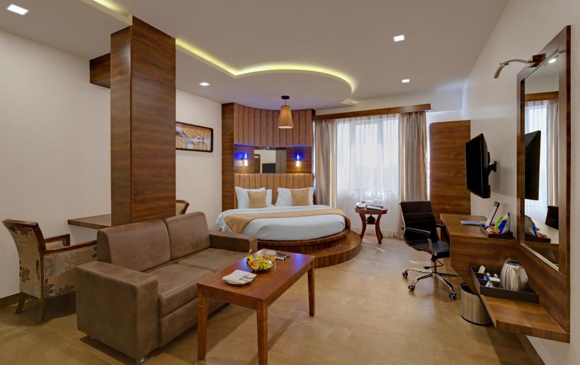 Hotel The Fern Residency, Bhuj Zewnętrze zdjęcie