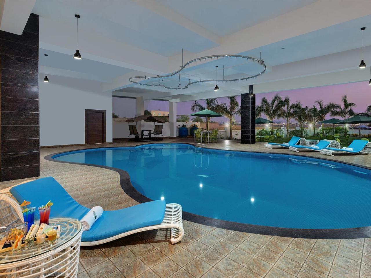 Hotel The Fern Residency, Bhuj Zewnętrze zdjęcie