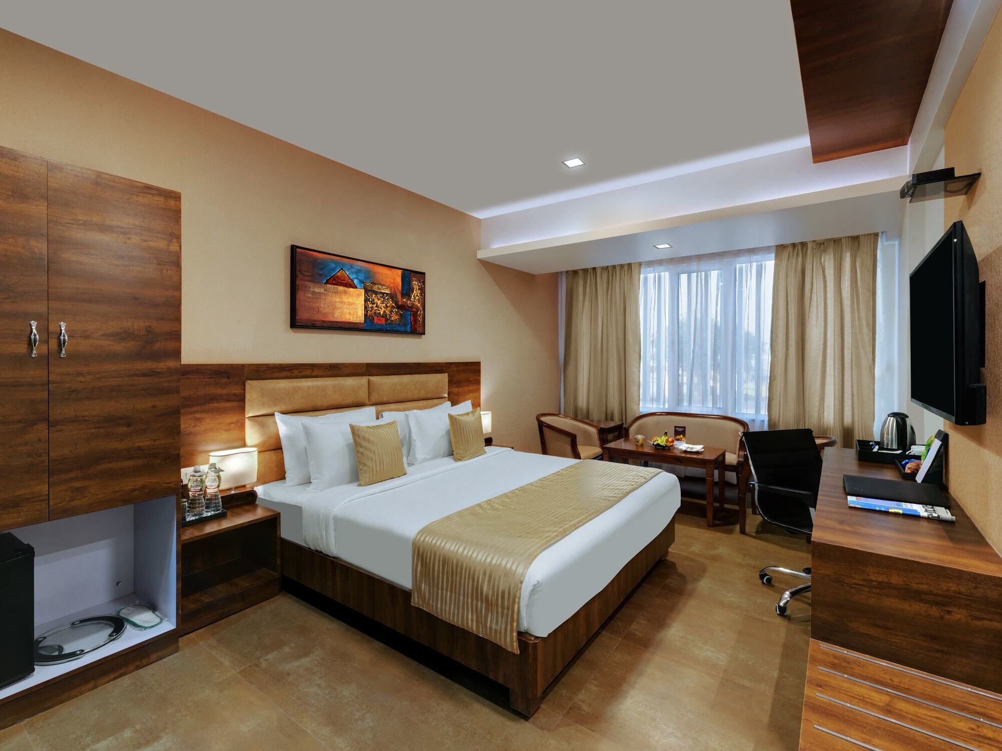 Hotel The Fern Residency, Bhuj Zewnętrze zdjęcie